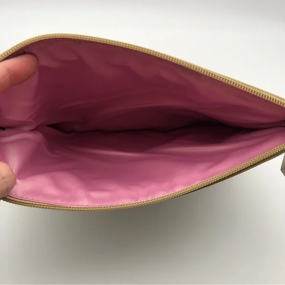 Coach Signature Tablet Ipad Sleeve Bag F61035/￼SV /Khaki￼￼/Metallic￼ - Picture 7 of 9